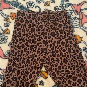 Girls leopard print leggings